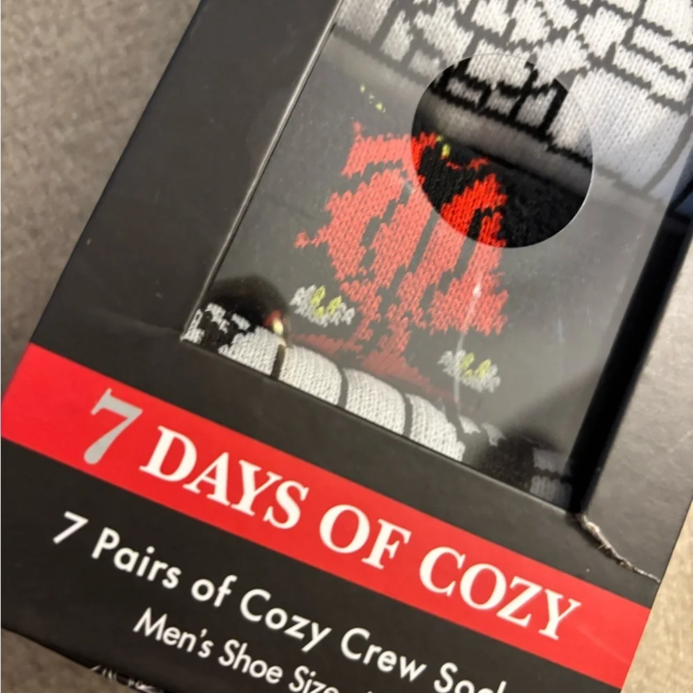 Disney Star Wars 7-Pack Men's Crew Socks Gift boxed New Sz 6-12